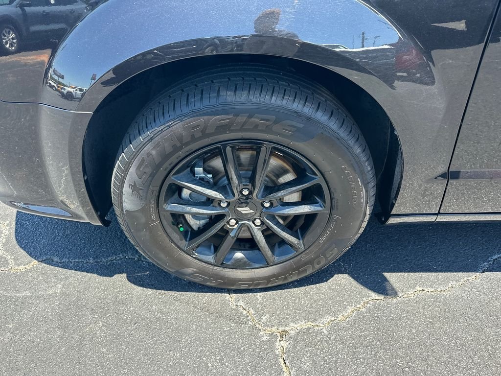 Used 2020 Black Dodge SE Plus image 11