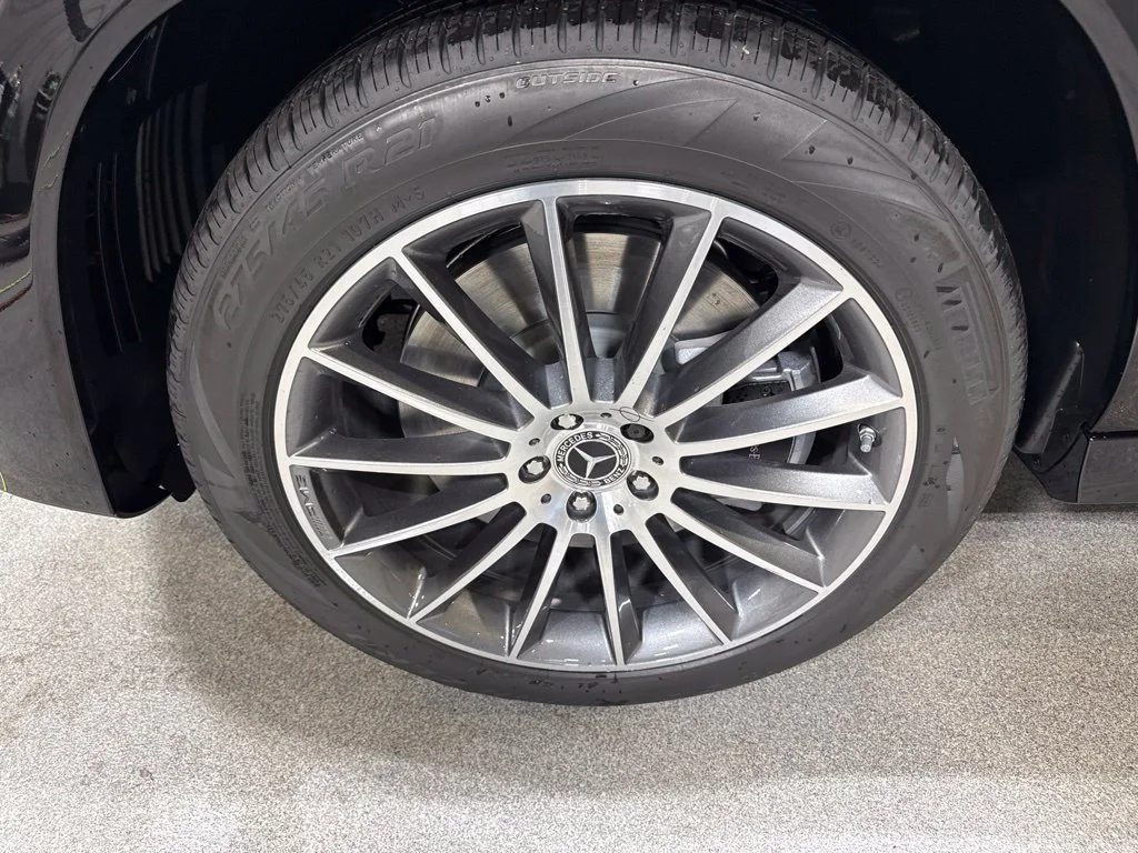 New 2027 Obsidian Black Metallic Mercedes-Benz GLE 450 image 10