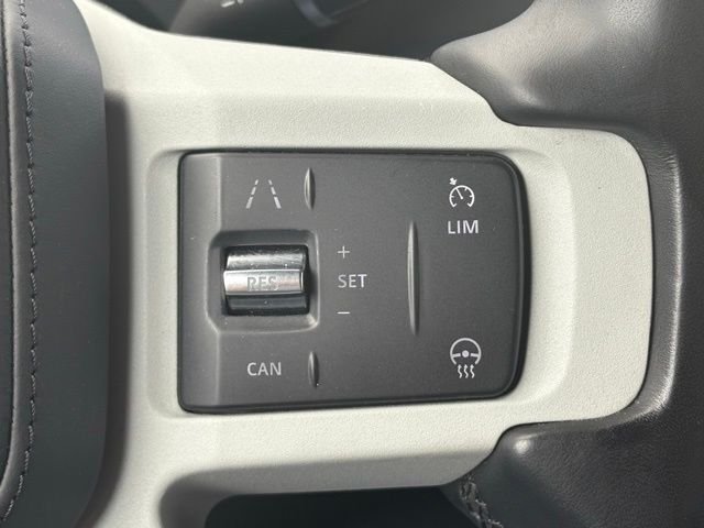 Certified Used 2023 Silver Land Rover X-Dynamic SE image 18