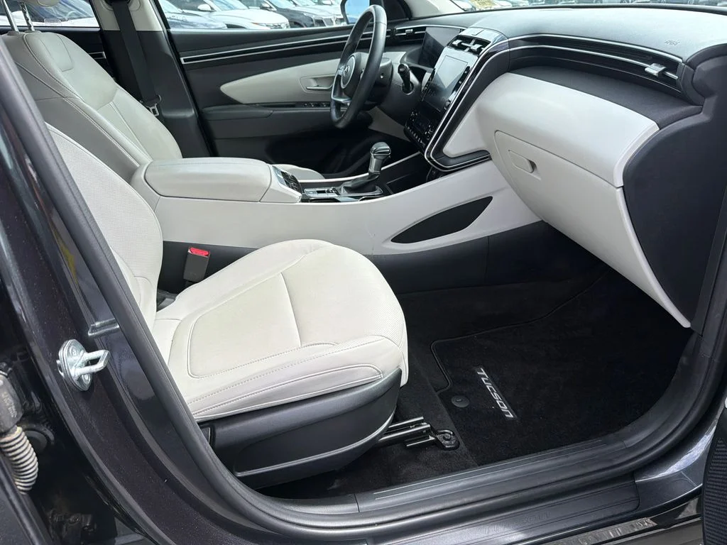 Used 2023 Gray Hyundai SEL image 13