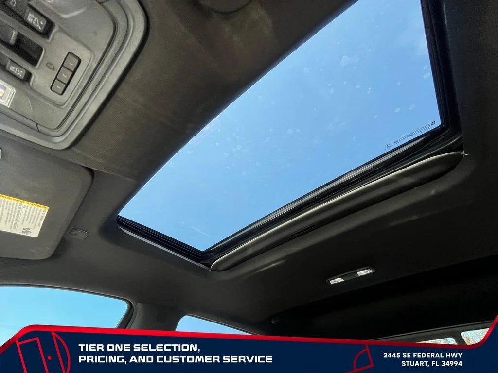 Used 2021 DARK SKY METALLIC GMC AT4 image 29