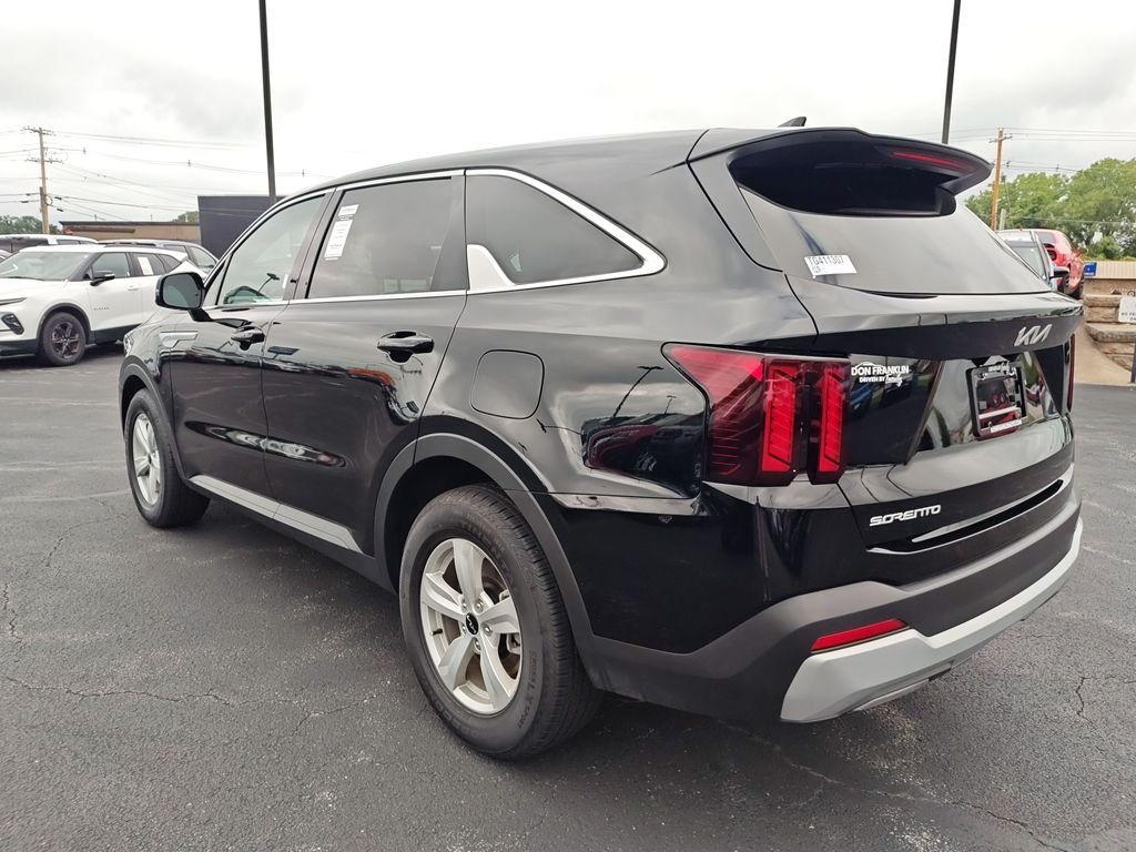Used 2026 Black Kia LX image 3