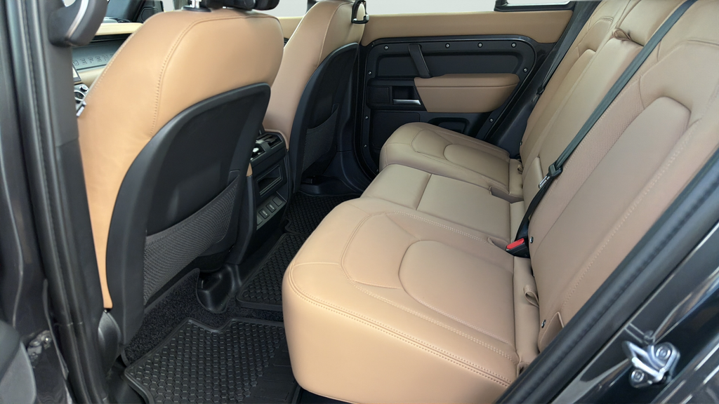 New 2026 Carpathian Grey Land Rover X-Dynamic SE image 18