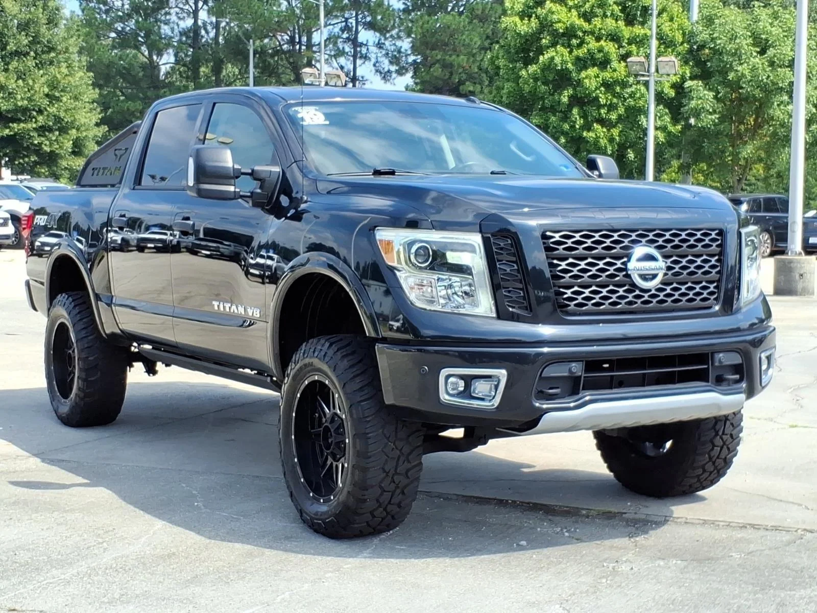 Used 2019 Magnetic Black Metallic Nissan PRO-4X image 5