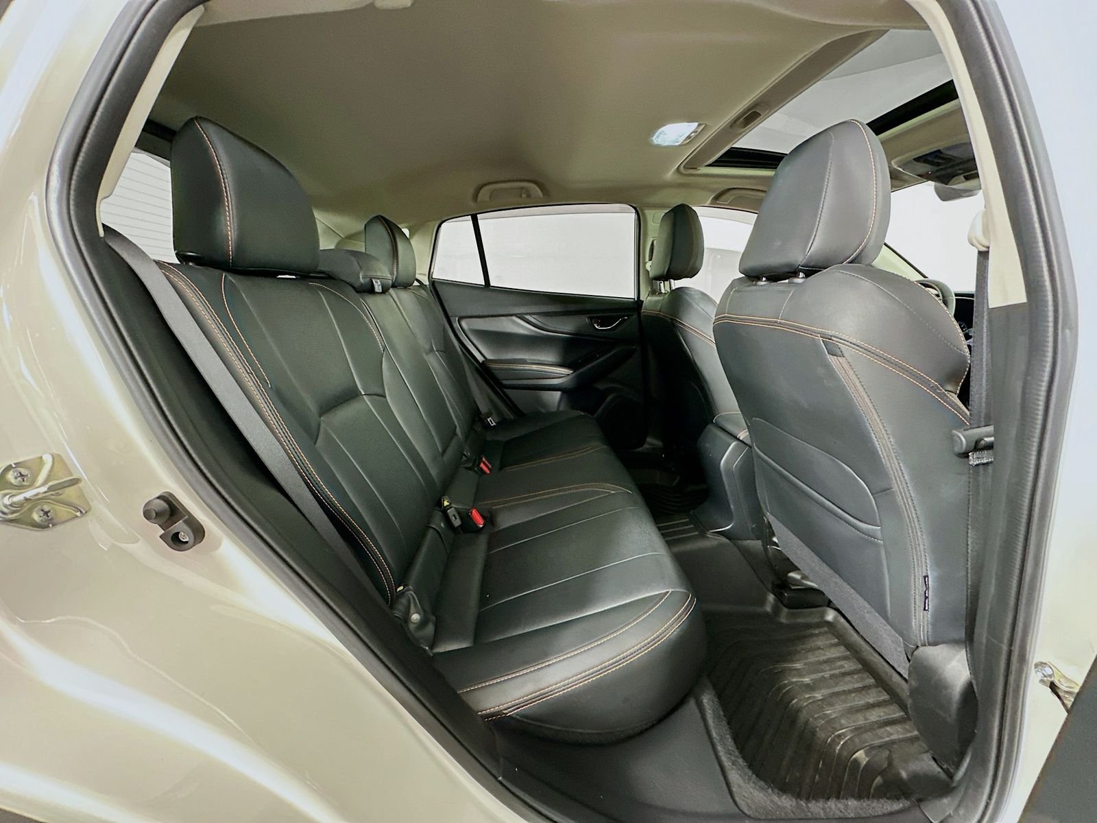 Used 2018 Crystal White Pearl Subaru 2.0i Limited image 28