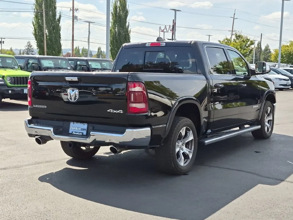 Used 2021 Diamond Black Crystal Pearlcoat Ram Laramie image 6