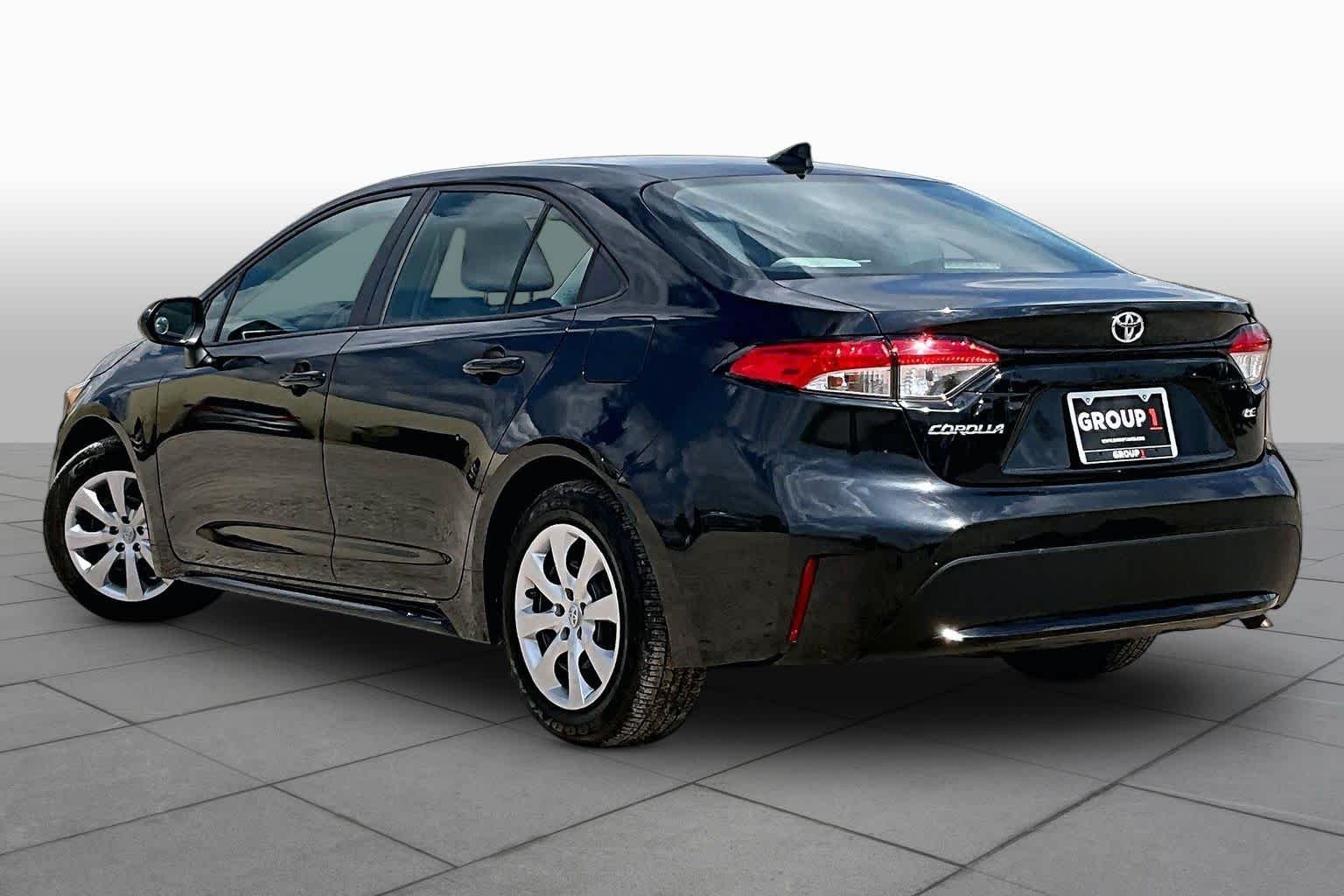 Used 2020 Black Sand Pearl Toyota LE image 12