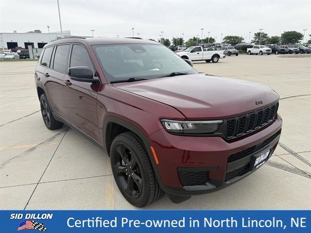 Used 2024 Velvet Red Pearlcoat Jeep Altitude image 6