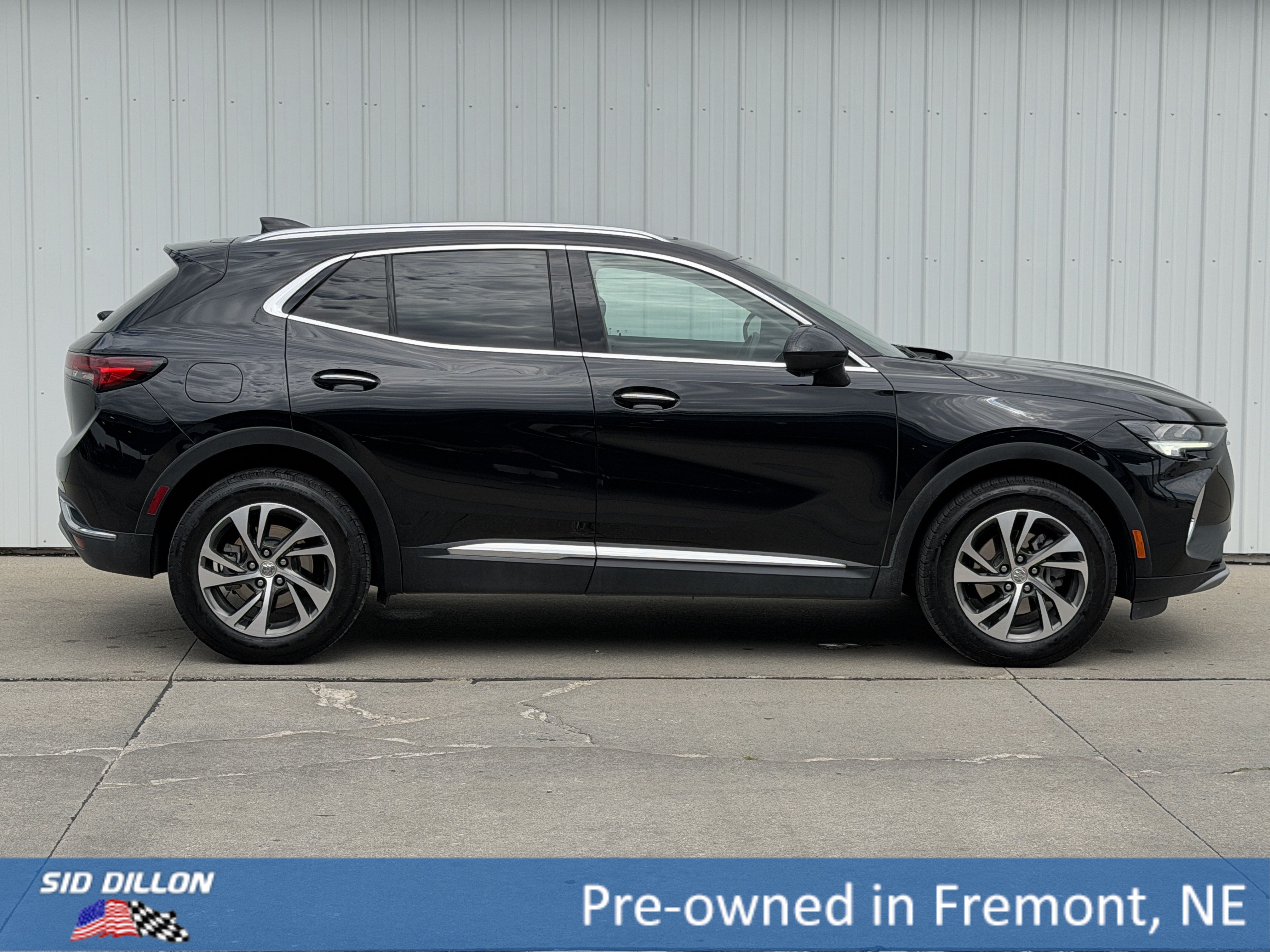 Used 2022 Ebony Twilight Metallic Buick Essence image 3