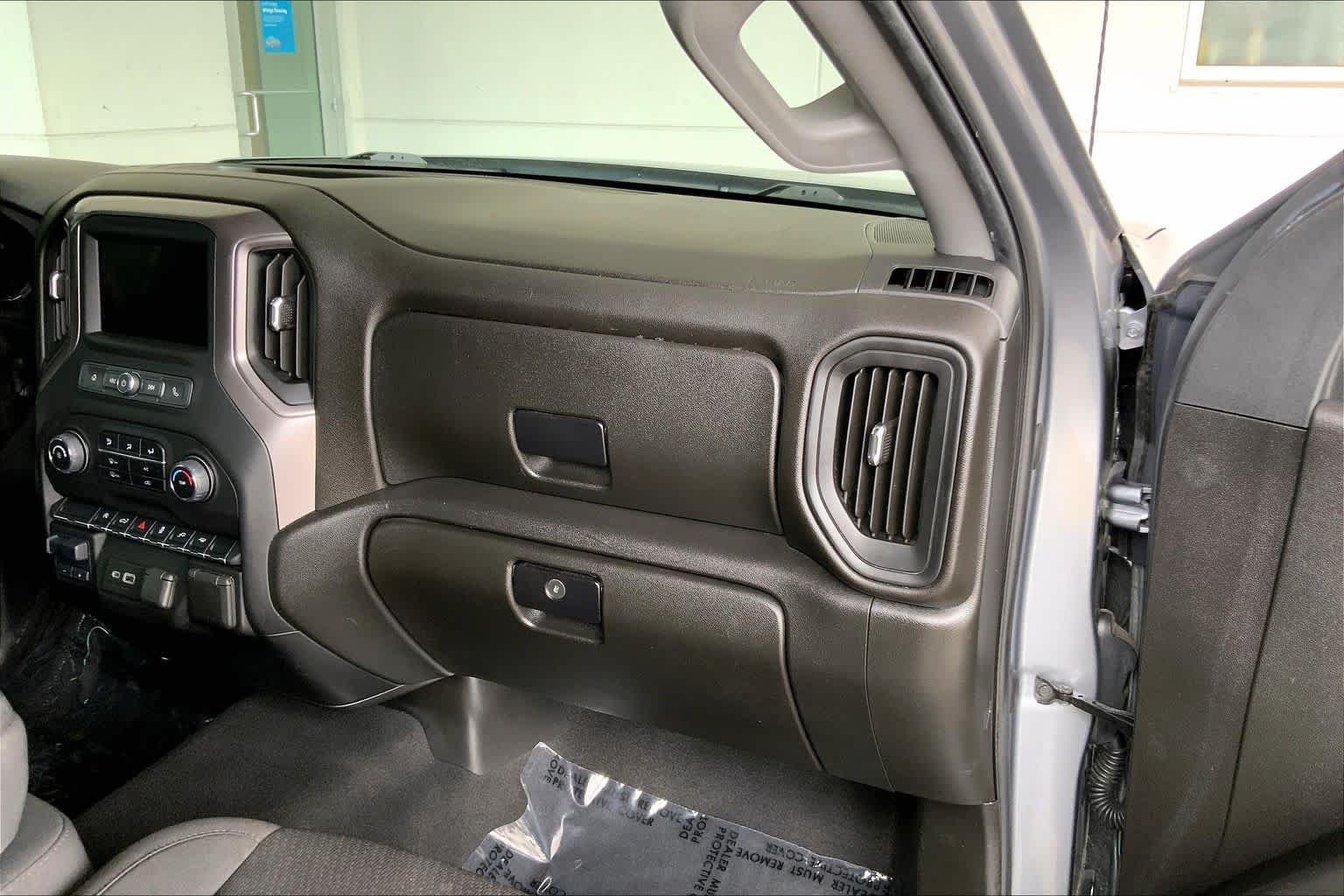 Used 2021 Satin Steel Metallic Chevrolet Custom image 19