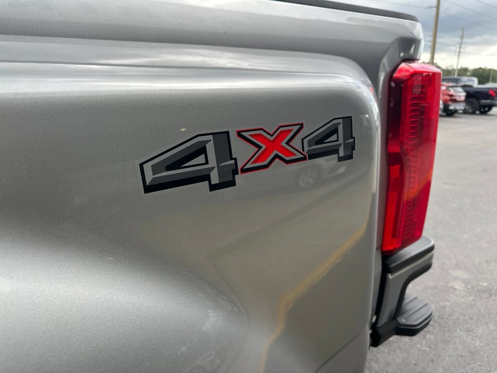 Used 2024 Silver Metallic Ford XLT image 15