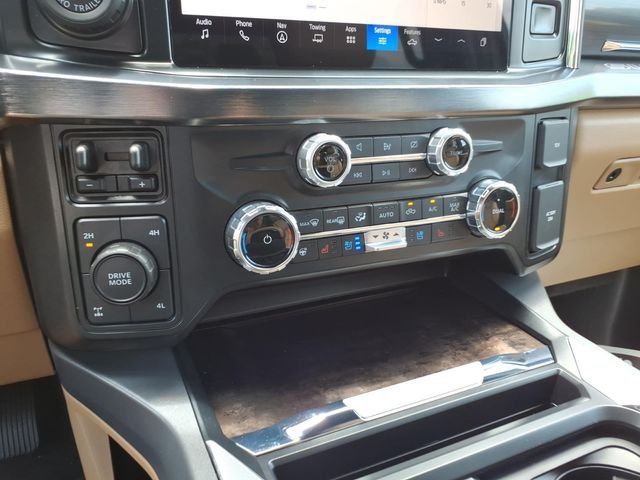 Used 2024 Gray Ford Lariat image 26