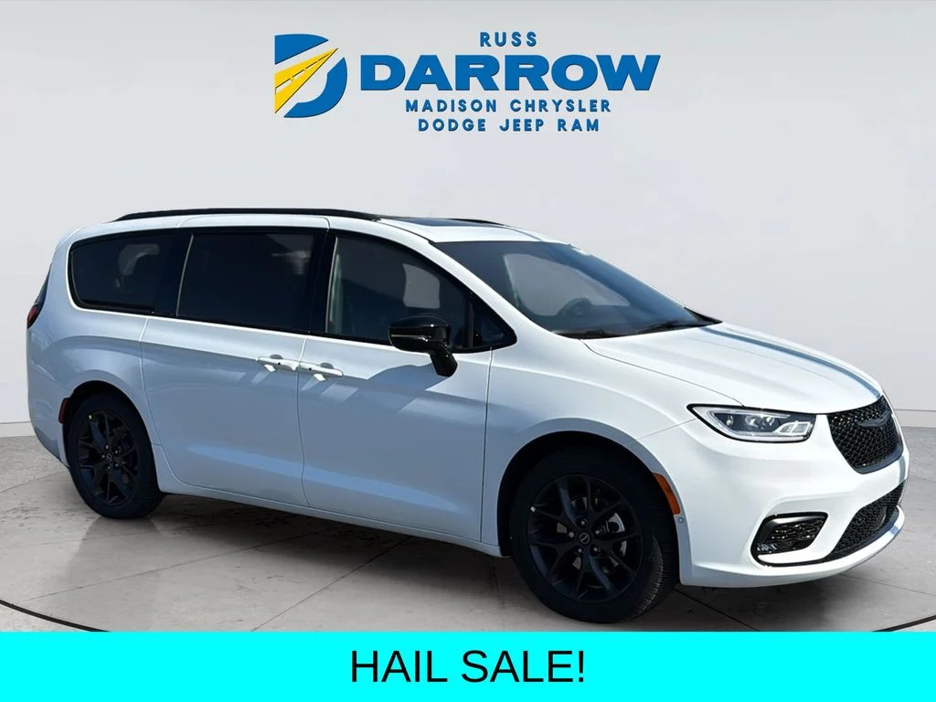 New 2026 White Chrysler Limited image 7