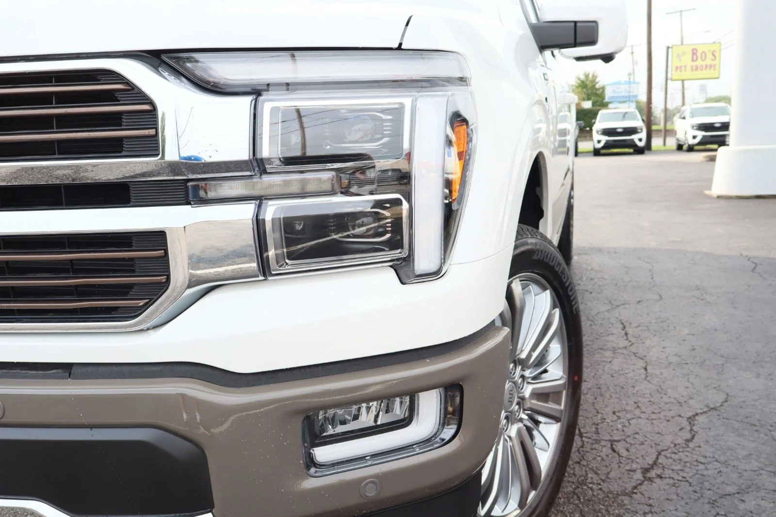 New 2026 Star White Metallic Tri-Coat Ford King Ranch® image 15