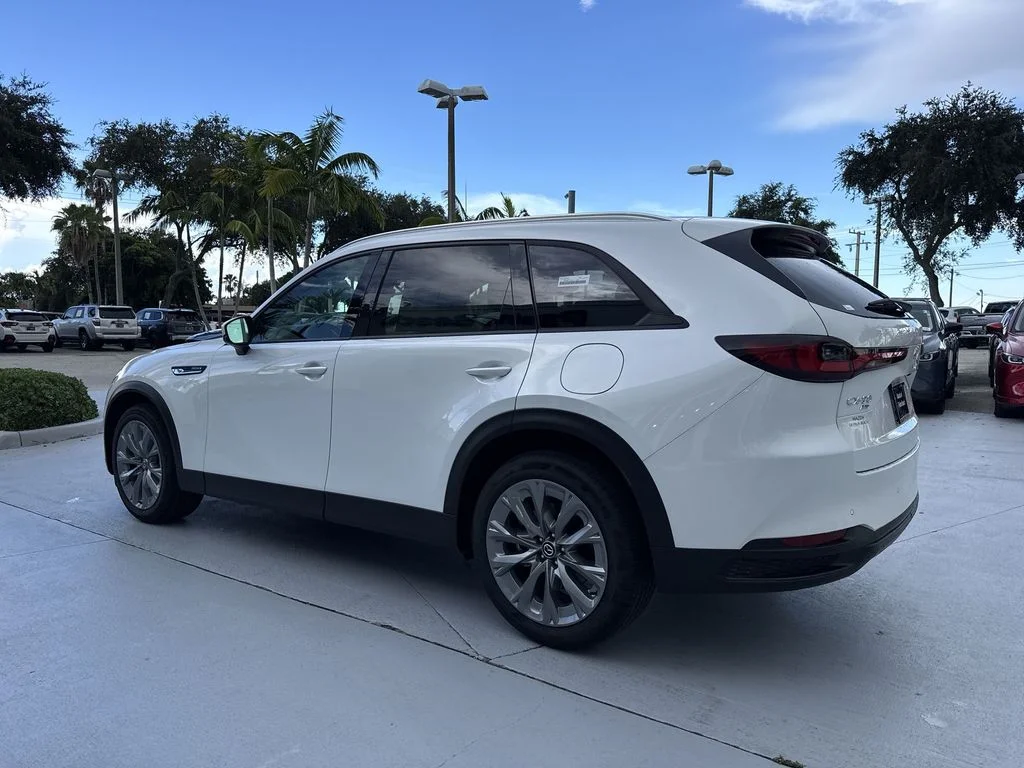 New 2026 White Mazda 3.3 Turbo Preferred AWD image 26