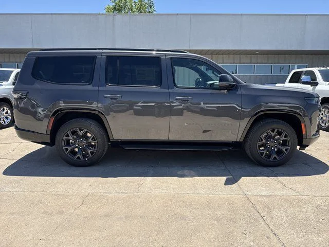 New 2026 Baltic-Gray Metallic Clear-Coat Exterior Paint Jeep Limited Altitude image 2