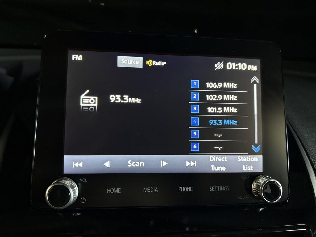 Used 2026 Silver Metallic Mitsubishi SE image 24