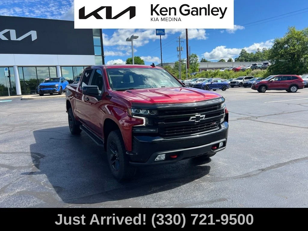 Used 2022 Red Chevrolet LT Trail Boss image 3