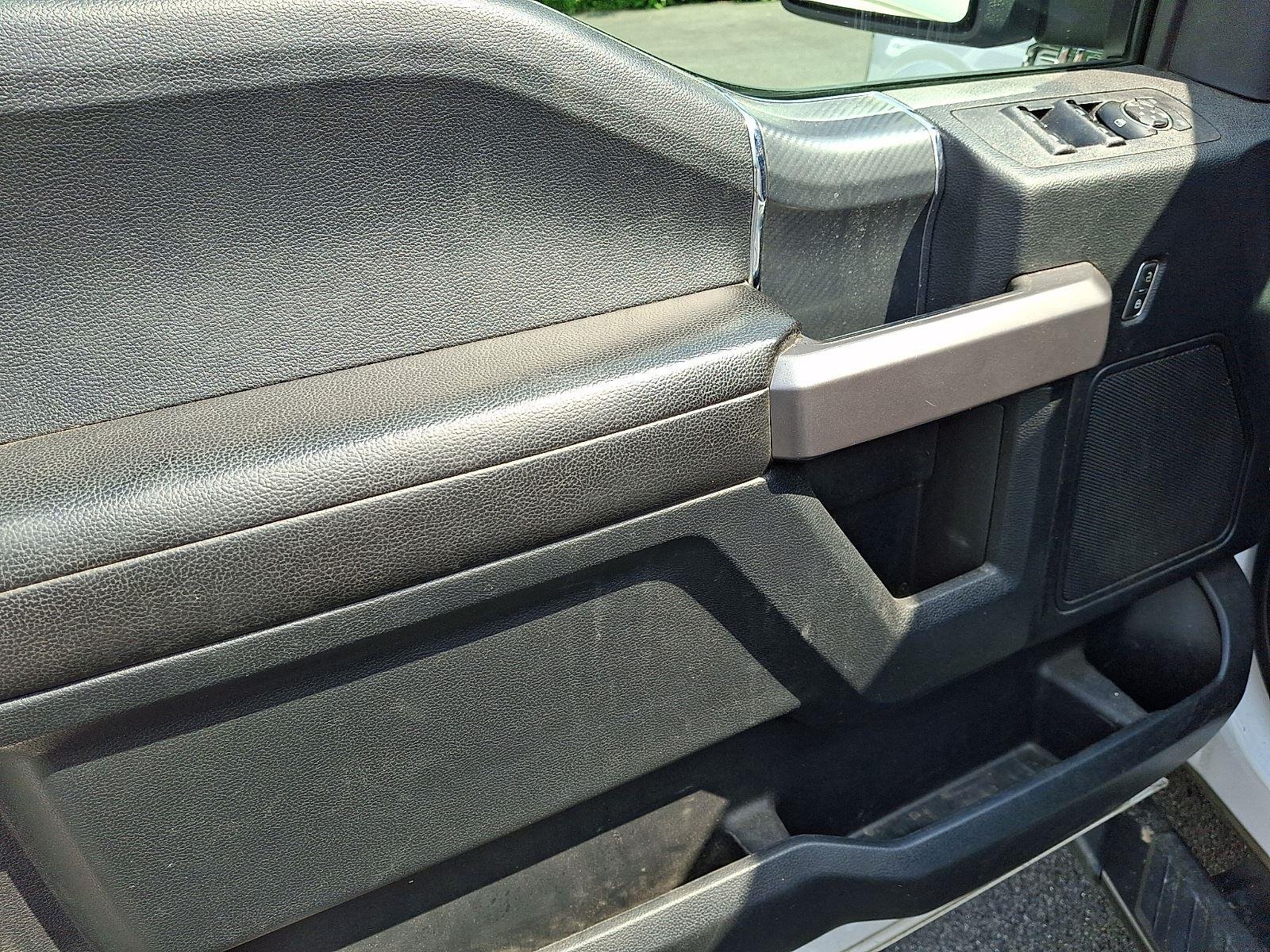 Used 2019 Oxford White Ford XLT image 12