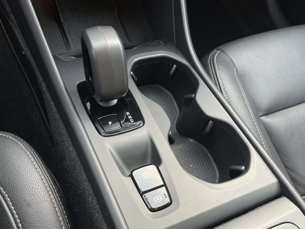 Certified Used 2025 Crystal White Volvo Core image 21