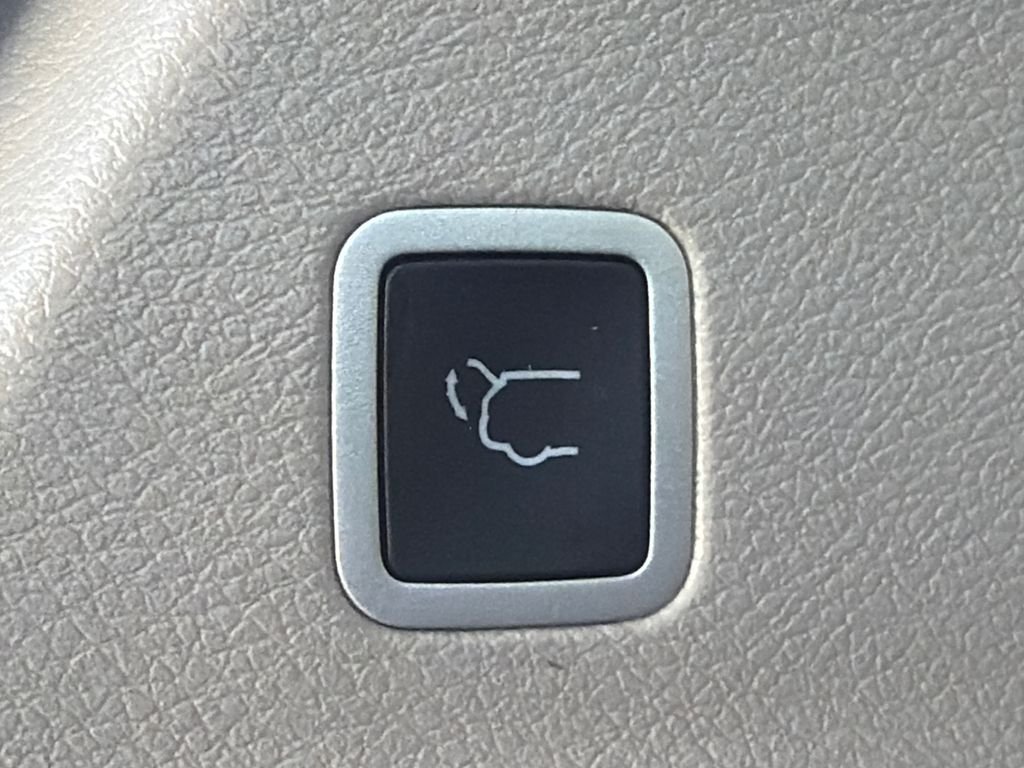 2024 Chrysler Pacifica Touring L - Photo 18
