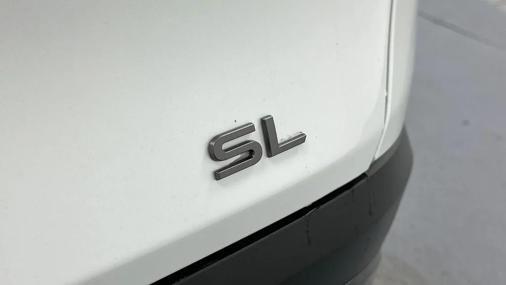 New 2026 White Nissan SL image 18