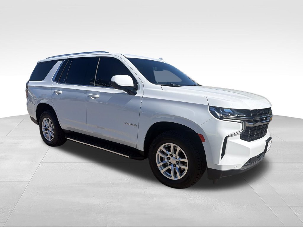 Used 2022 White Chevrolet LS image 7