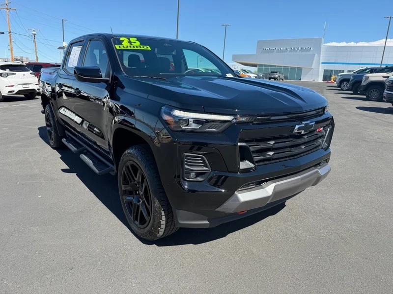 Used 2025 Black Chevrolet Z71 image 1
