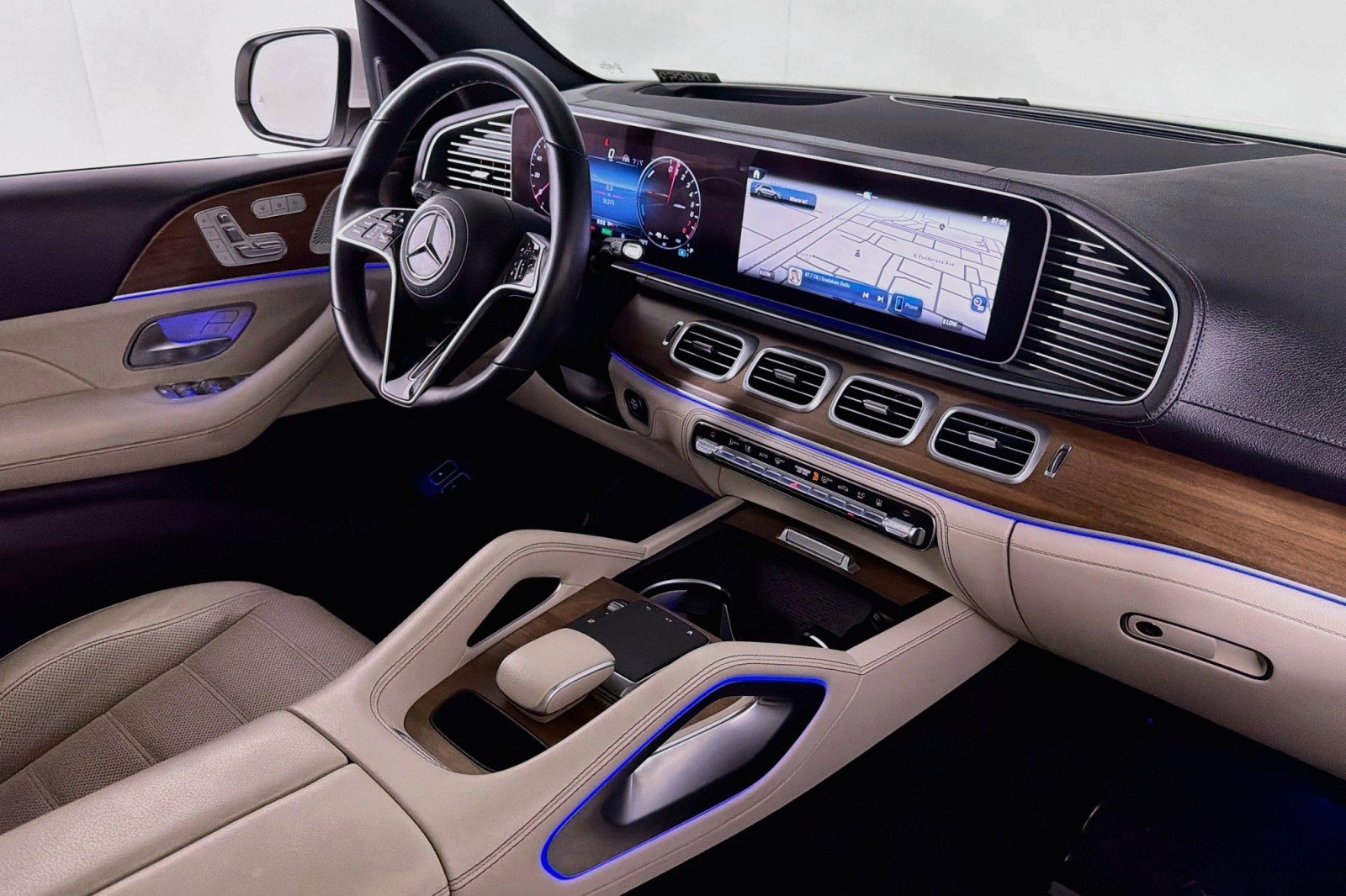 Certified Used 2024 MANUFAKTUR Diamond White Metallic Mercedes-Benz GLE 450e Plug-In Hybrid image 18