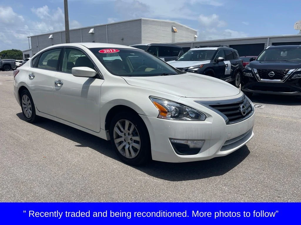 Used 2013 White Nissan 2.5 S image 1