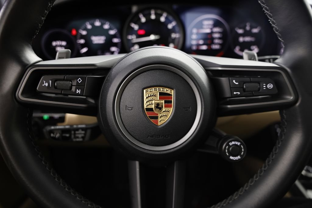 Used 2020 White Porsche Carrera 4S image 33