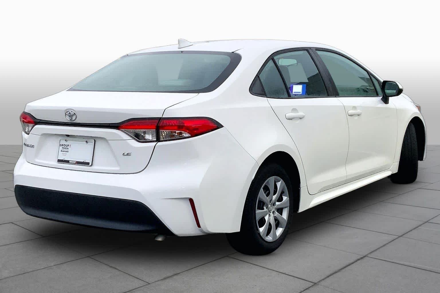 Used 2023 Ice Cap Toyota LE image 13