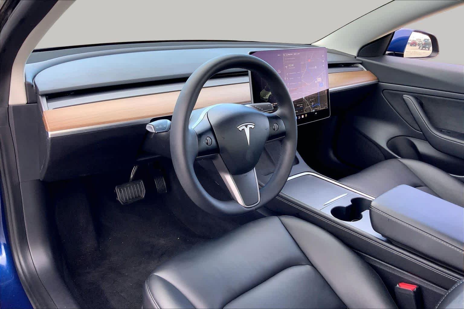 Used 2021 Deep Blue Metallic Tesla Standard Range Plus image 16