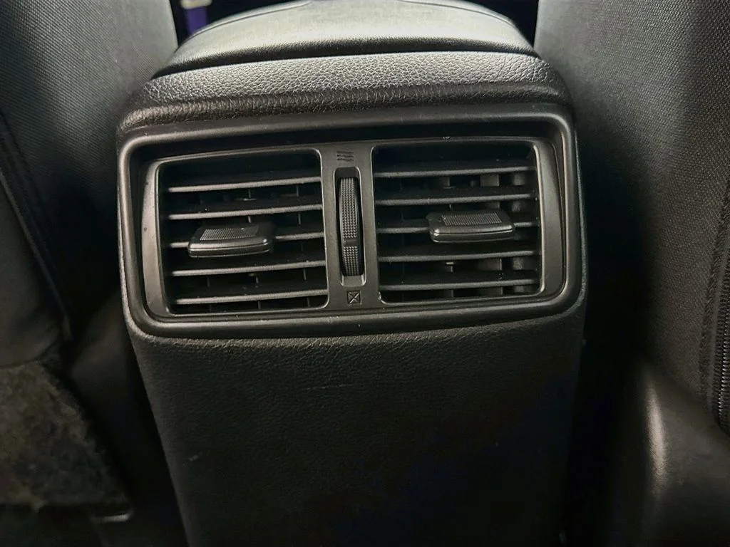 Used 2018 Blue Nissan S image 29