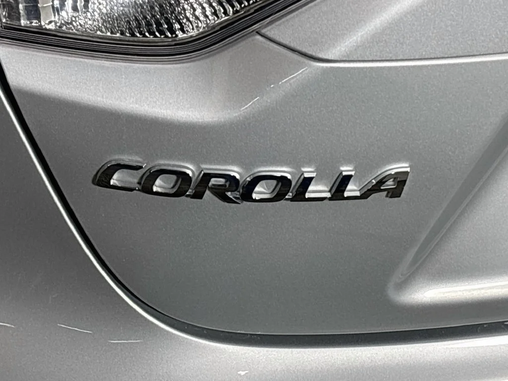 Used 2025 Silver Toyota LE image 23