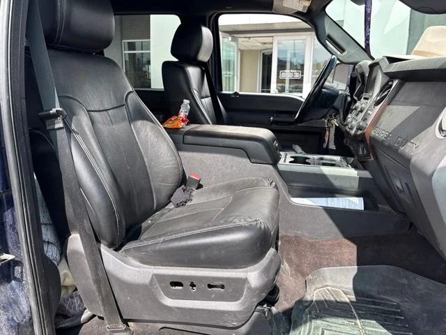 Used 2016  Ford Lariat image 12