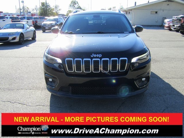 Used 2019 Jeep Cherokee Latitude Plus with VIN 1C4PJLLN4KD119802 for sale in La Grange, KY