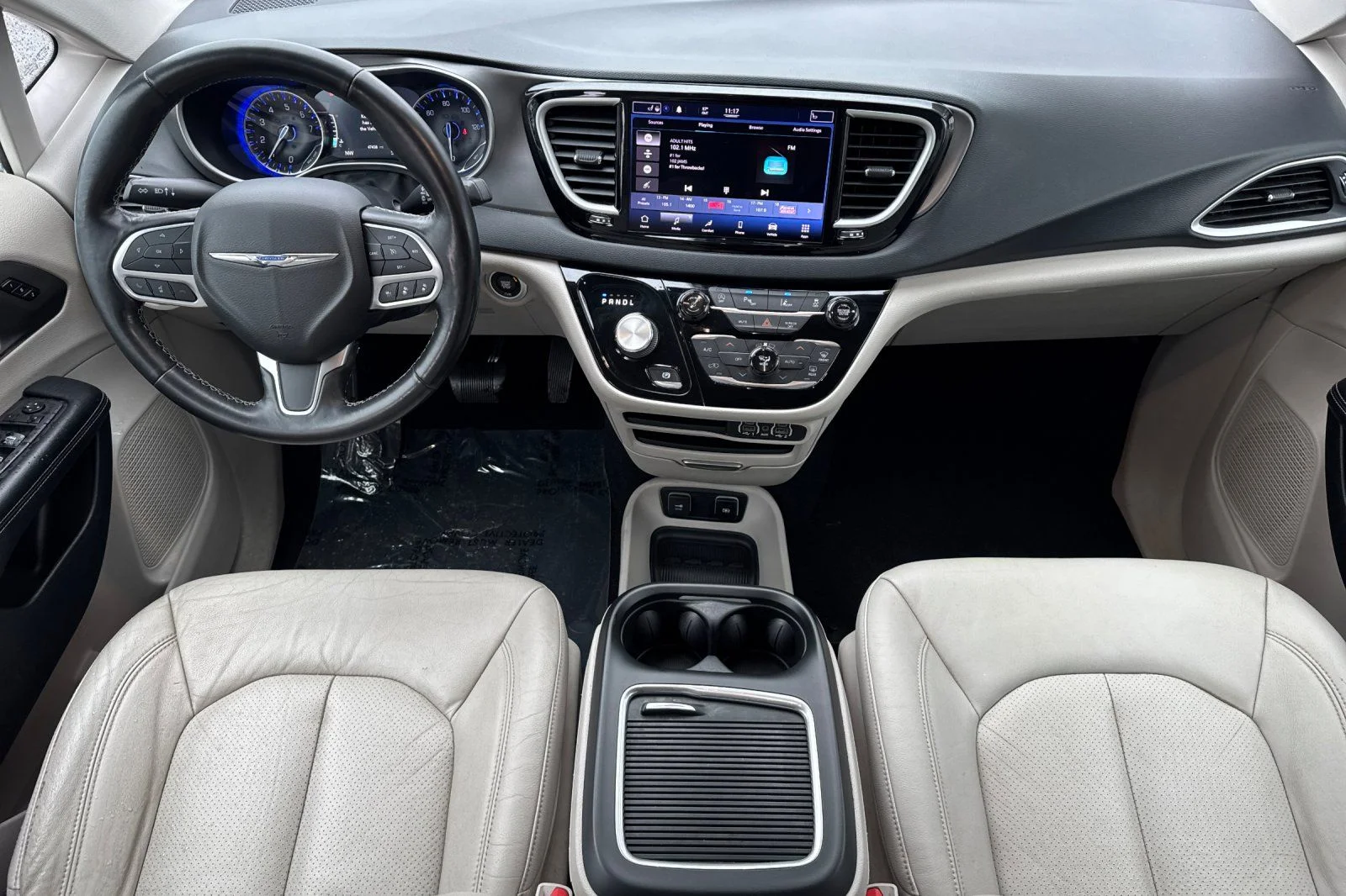Used 2021 White Chrysler Touring L image 14