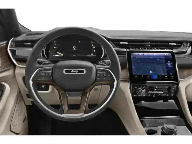 New 2023 Hydro Blue Pearl-Coat Exterior Paint Jeep Overland image 4