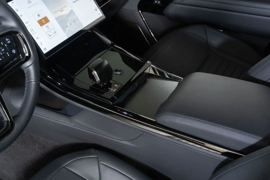 Used 2025 Black Land Rover SV Edition Two image 28