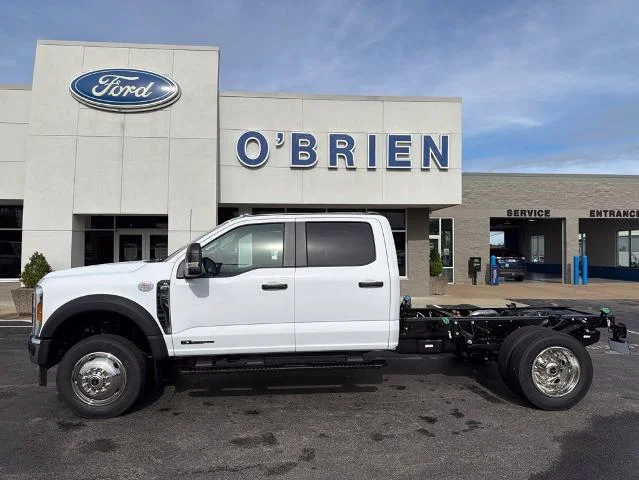New 2026 Oxford White Ford F-550® XL image 26
