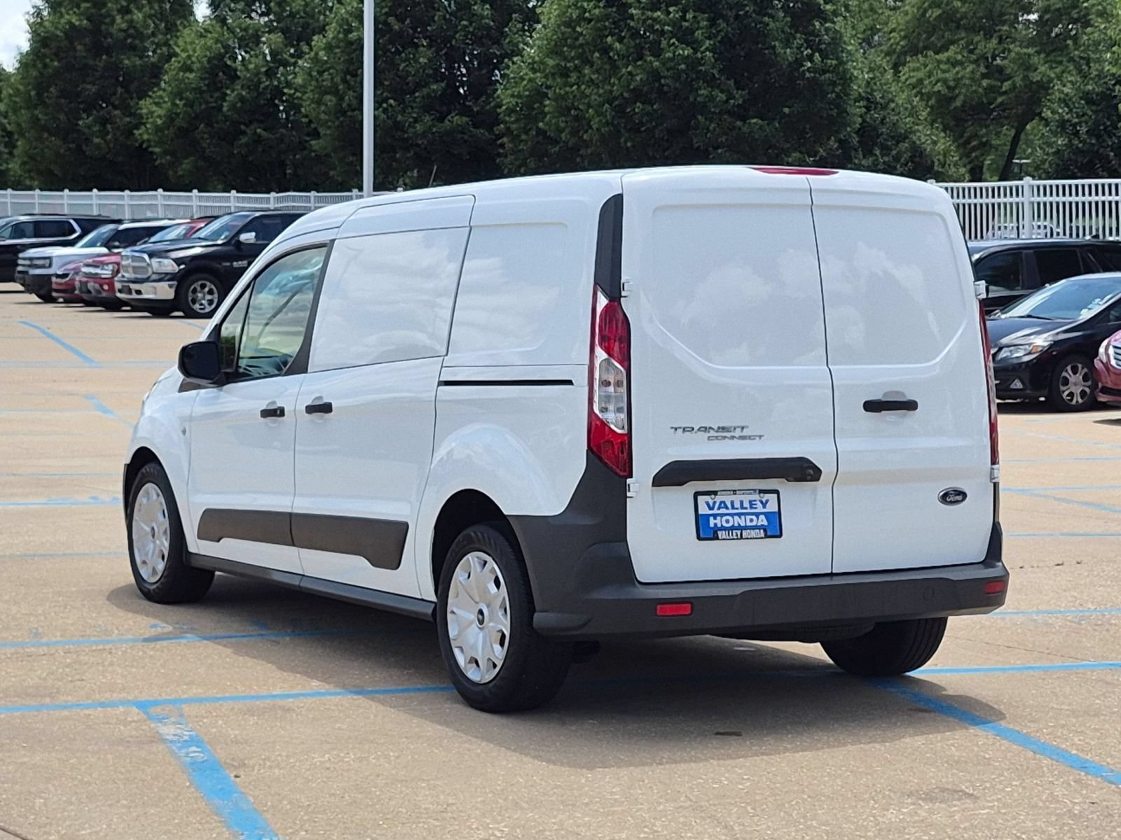 Used 2017 Frozen White Ford XL image 8