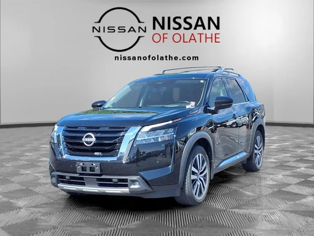 2022 Nissan Pathfinder Platinum