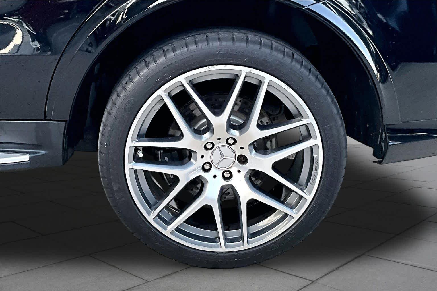 Used 2018 Black Mercedes-Benz AMG® GLE 63 image 11