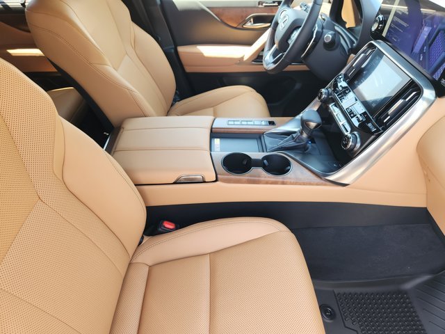 New 2026 Eminent White Pearl Lexus LUXURY image 18