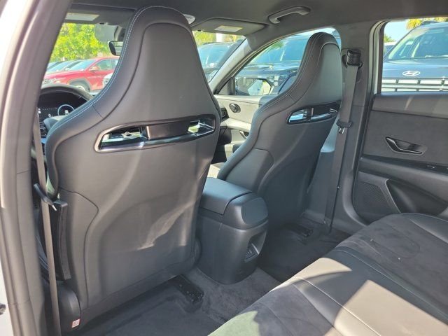 2025 Hyundai Elantra N - Photo 8