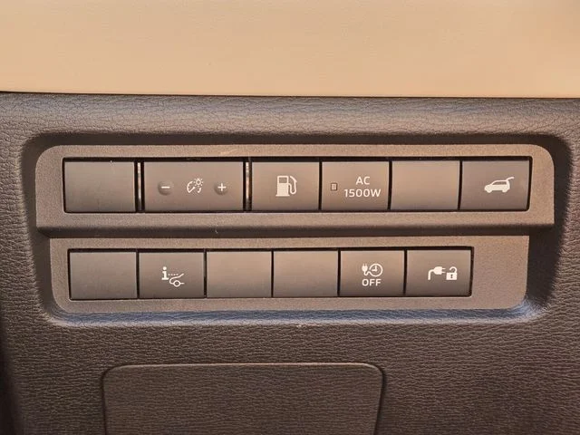 2025 Mitsubishi Outlander Plug-in Hybrid Platinum Edition - Photo 22
