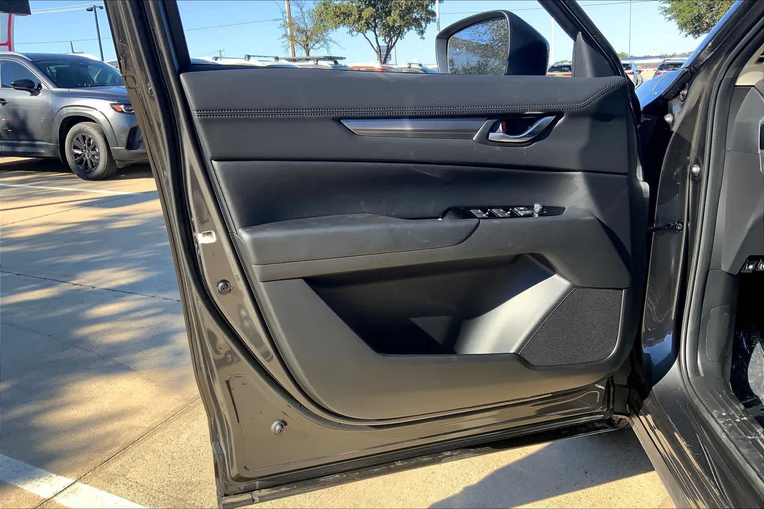 2025 Mazda CX-5 S Select Package - Photo 10