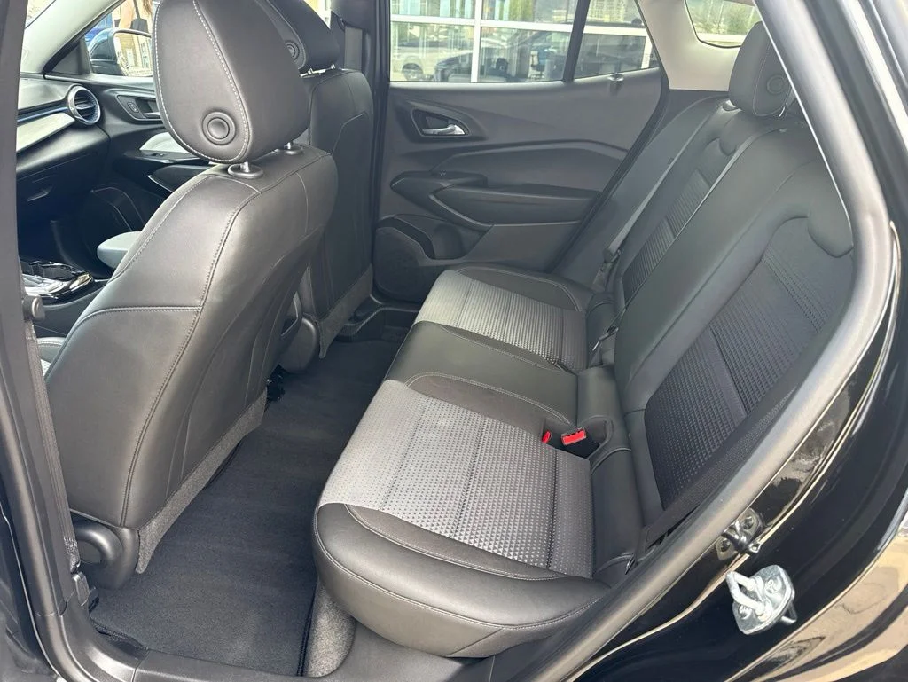 Used 2025 Black Chevrolet LT image 16