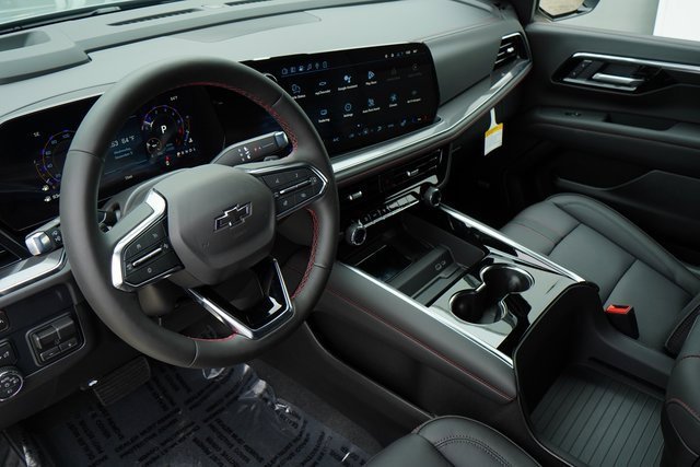 2026 Chevrolet Tahoe RST photo 2